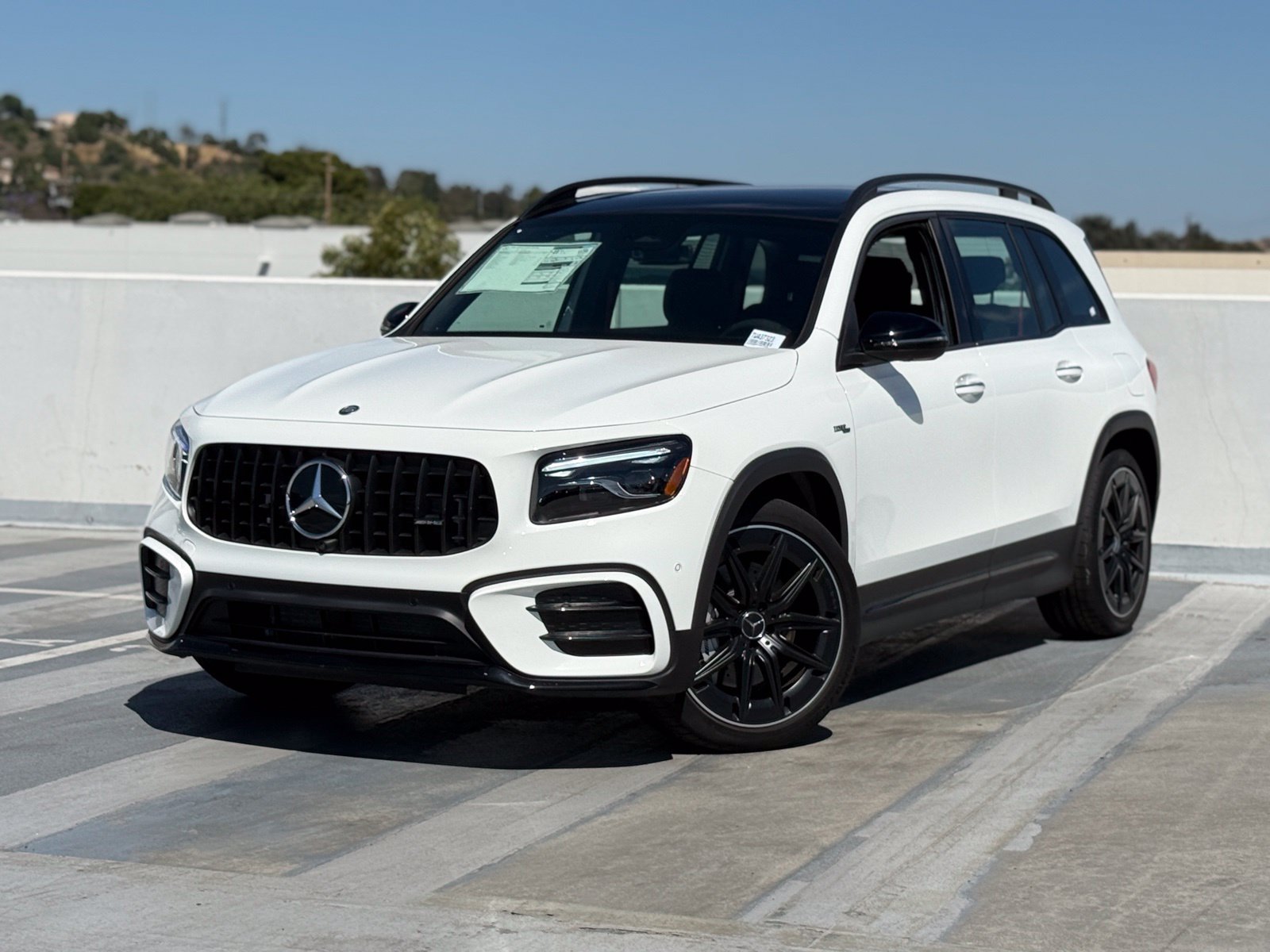 New 2026 Mercedes-Benz GLB 35 AMG 4MATIC image 2