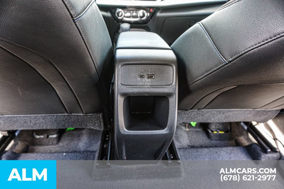 Used 2025 Chevrolet Trax LT FWD image 30