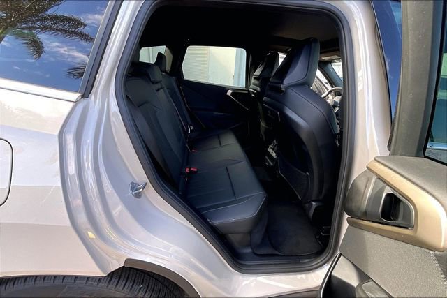 Certified 2025 BMW X3 xDrive30i w/ Premium Package image 25