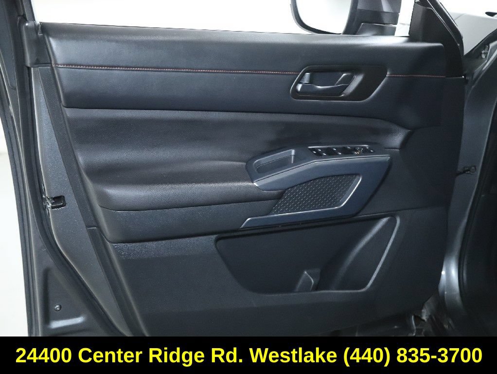 Used 2024 Nissan Pathfinder Rock Creek AWD/4WD image 15
