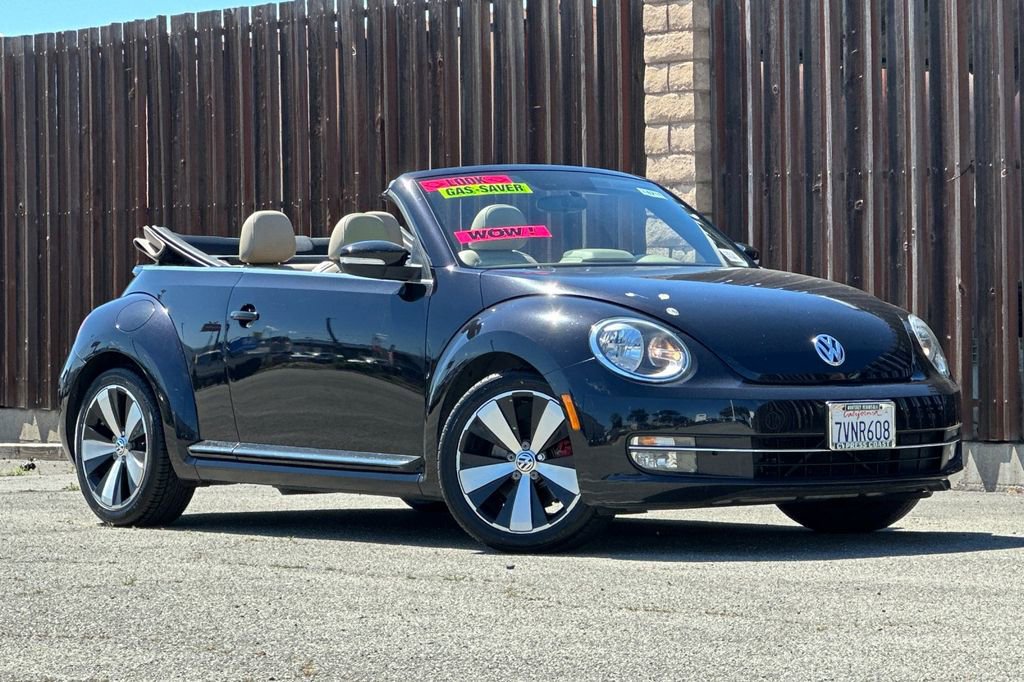 Used 2013 Volkswagen Beetle 2.0T image 2