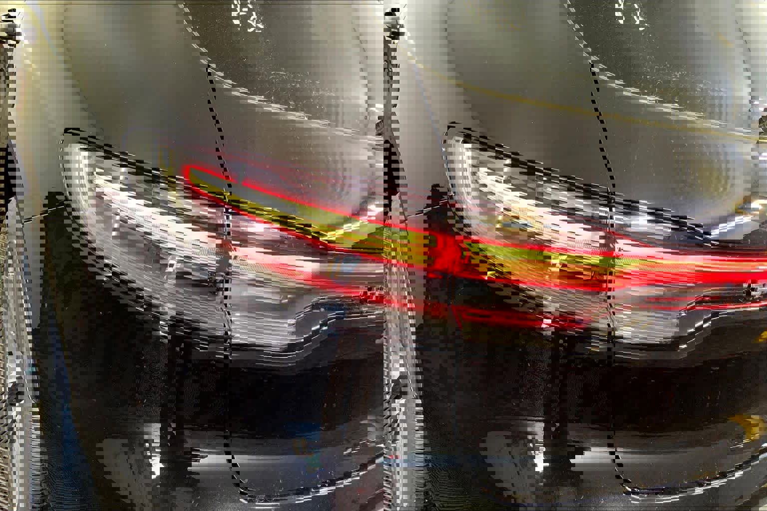 New 2026 Porsche Macan S image 18