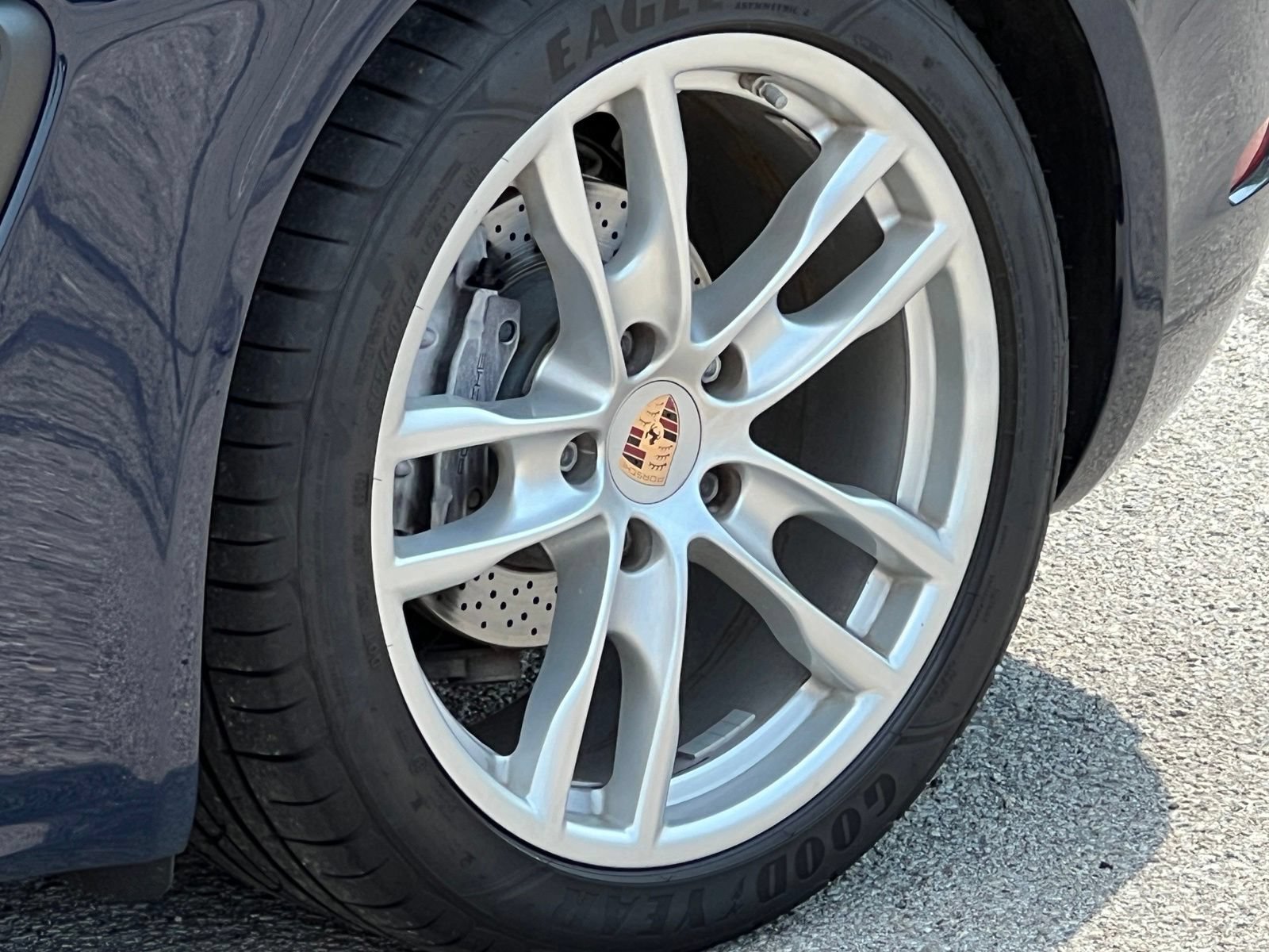 Certified 2019 Porsche 718 Boxster RWD image 18
