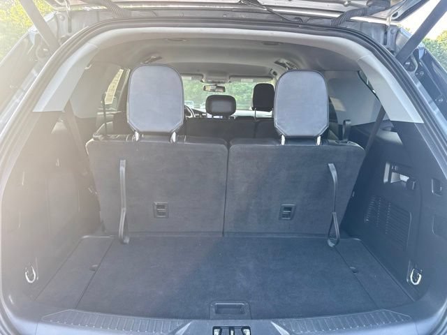 Used 2023 Ford Explorer Limited AWD/4WD image 28