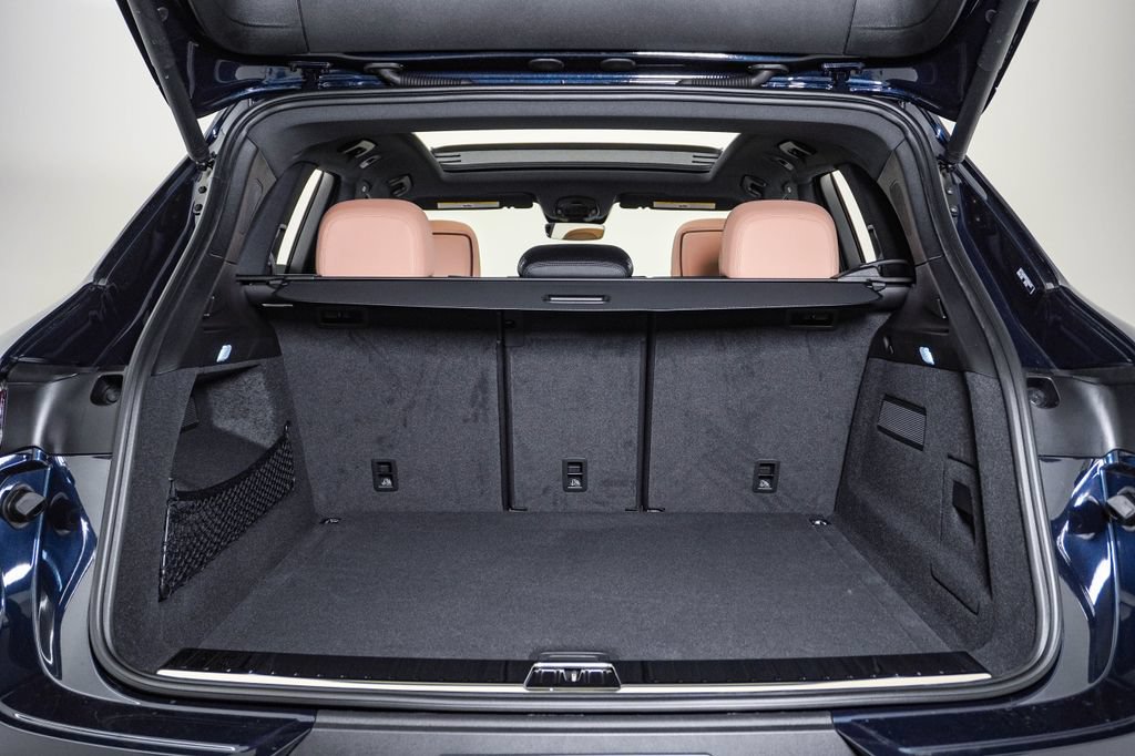 New 2026 Porsche Cayenne AWD/4WD image 28