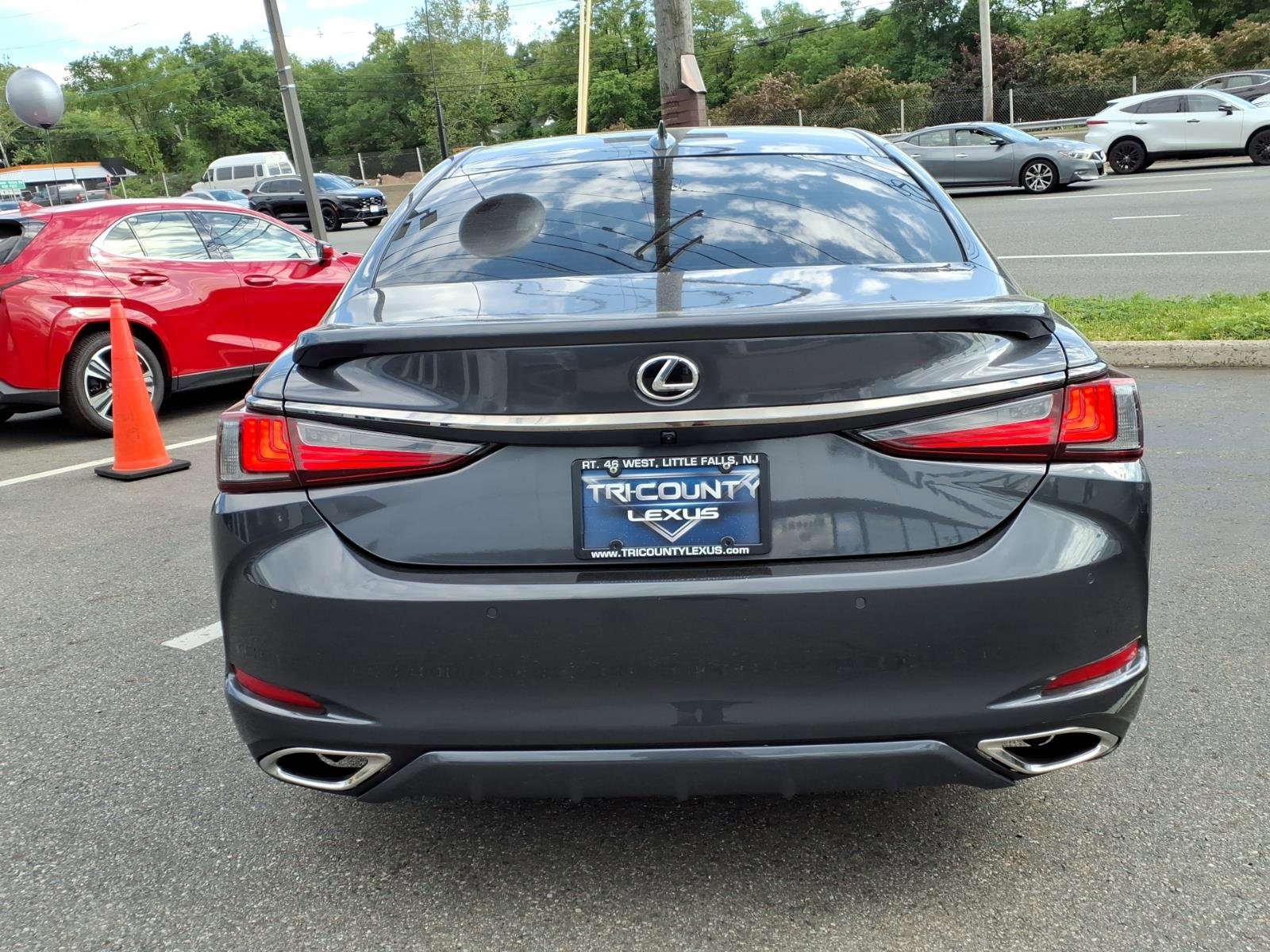 Used 2023 Lexus ES 350 F Sport w/ Accessory Package (Z1) FWD image 5