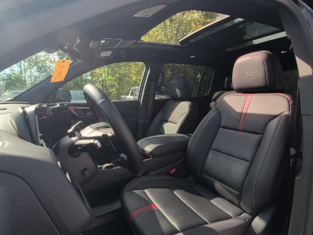 Used 2024 Chevrolet Traverse RS w/ LPO, Floor Liner Package AWD/4WD image 28