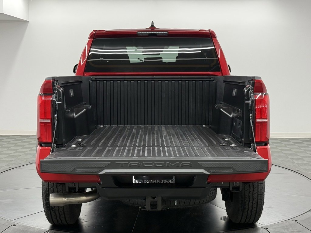 Used 2025 Toyota Tacoma TRD Off-Road image 11