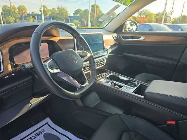 Used 2025 Volkswagen Atlas SE FWD image 15