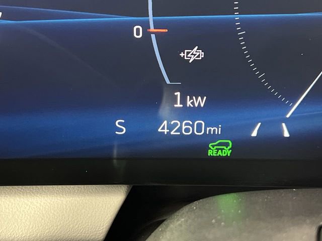 Used 2025 Cadillac Optiq Luxury 1 AWD/4WD image 12