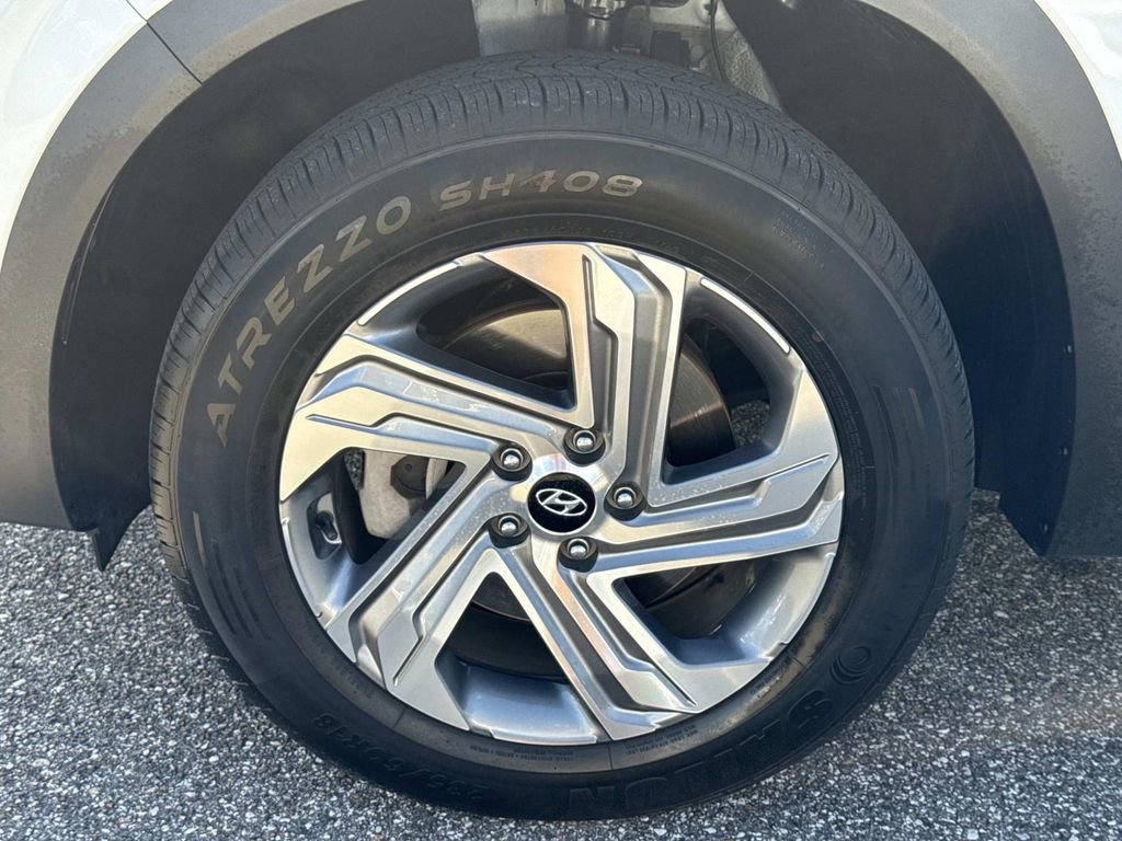 Used 2023 Hyundai Santa Fe SEL image 11