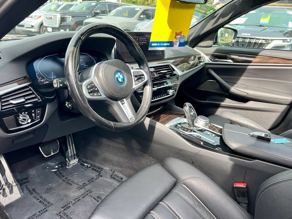 Used 2022 BMW 530e xDrive w/ Premium Package AWD/4WD image 34