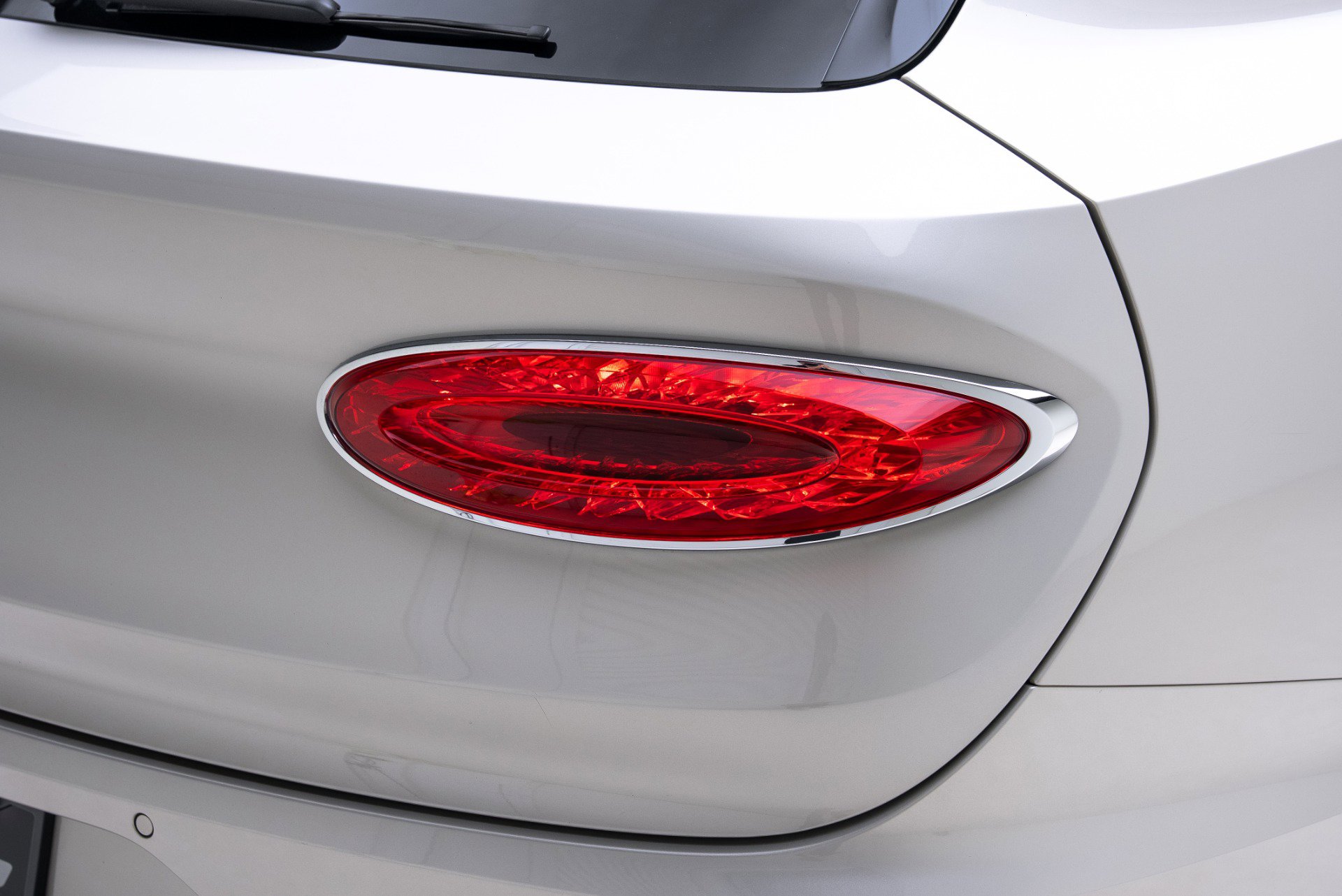 Used 2021 Bentley Bentayga image 28