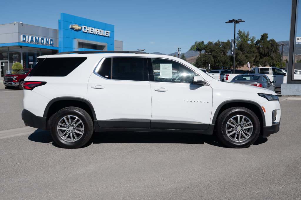 Used 2023 Chevrolet Traverse LT FWD image 3