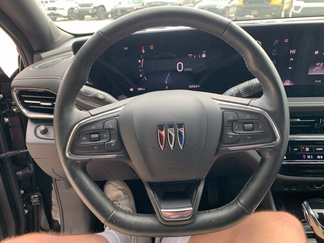 Used 2025 Buick Envista Avenir FWD image 25