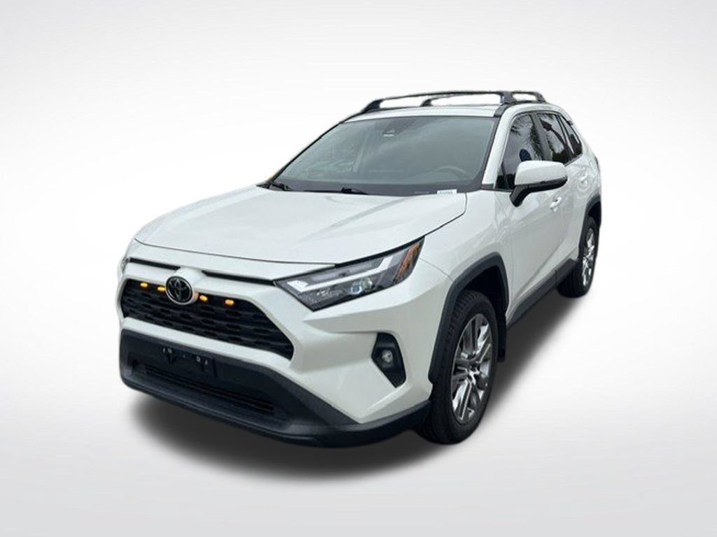 Used 2022 Toyota RAV4 XLE Premium FWD image 2