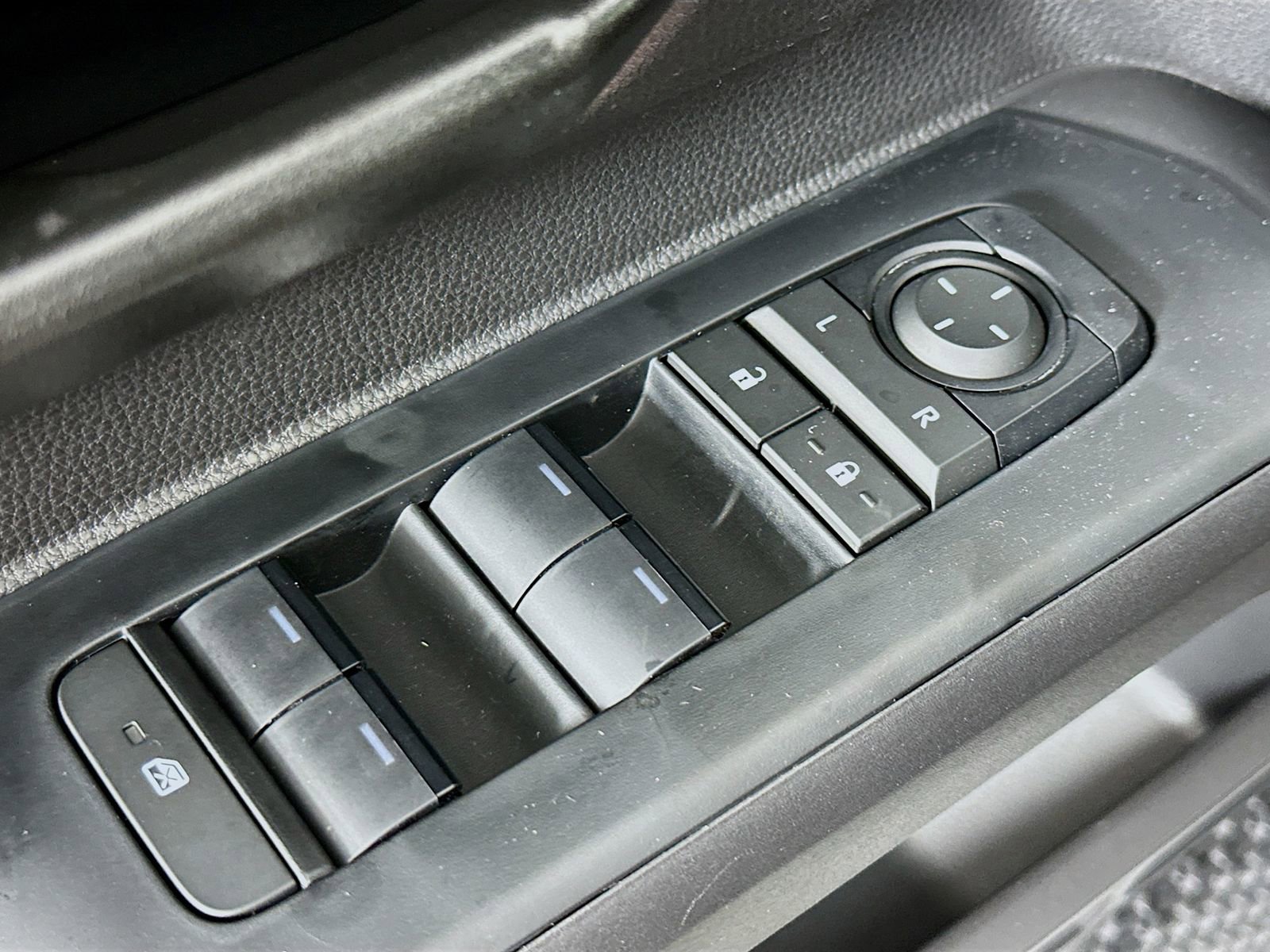 New 2025 Toyota Tacoma SR5 image 17