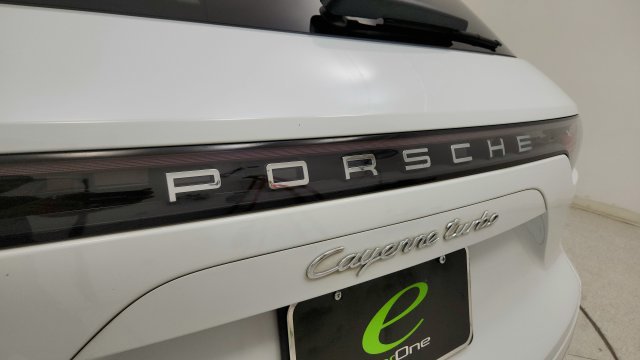 Used 2019 Porsche Cayenne Turbo AWD/4WD image 31