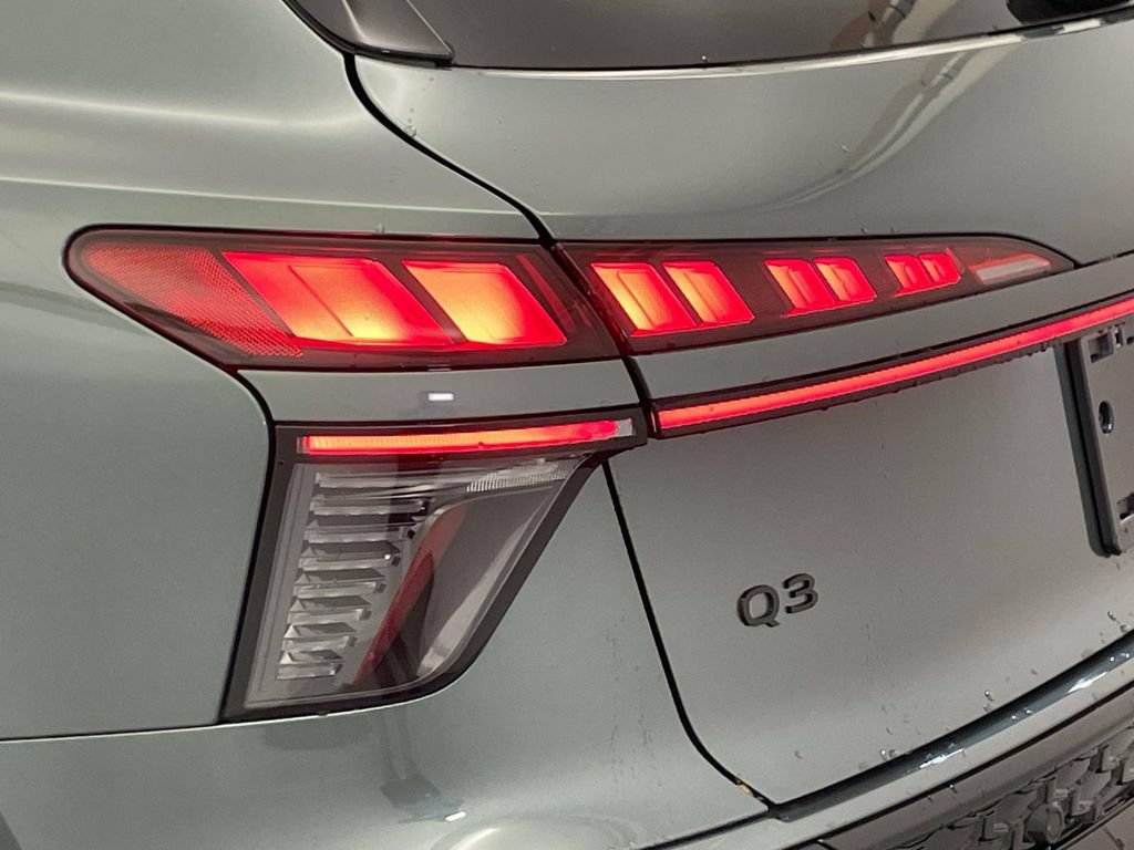 New 2026 Audi Q3 quattro 2.0T AWD/4WD image 16