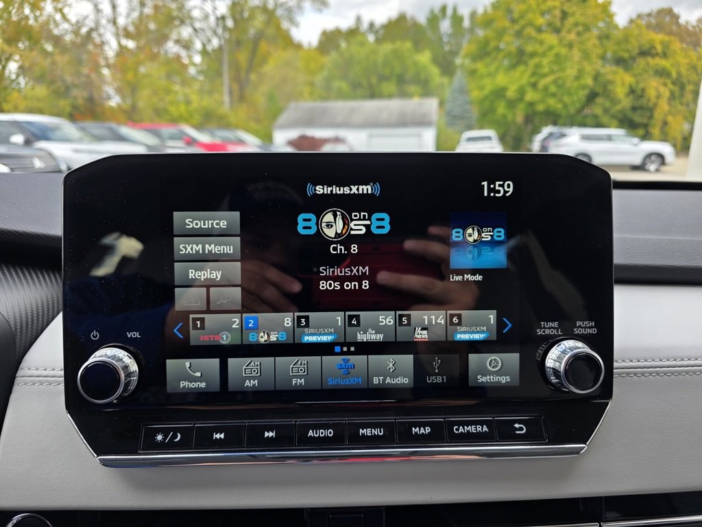 Used 2024 Mitsubishi Outlander SEL image 12