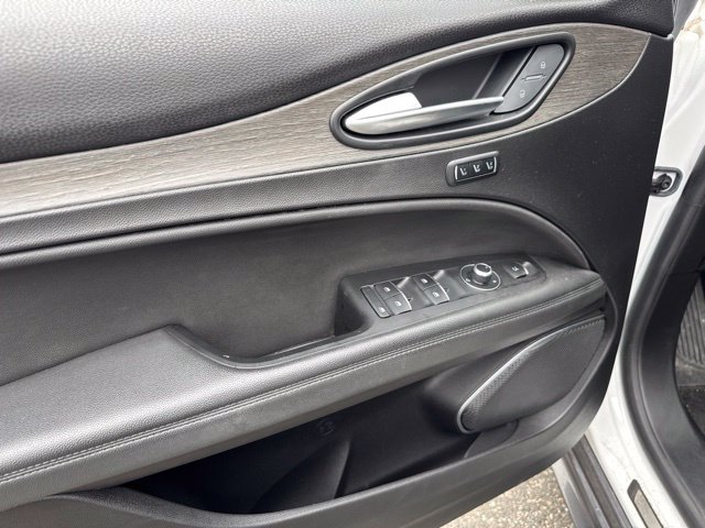 Used 2023 Alfa Romeo Stelvio Ti AWD/4WD image 15