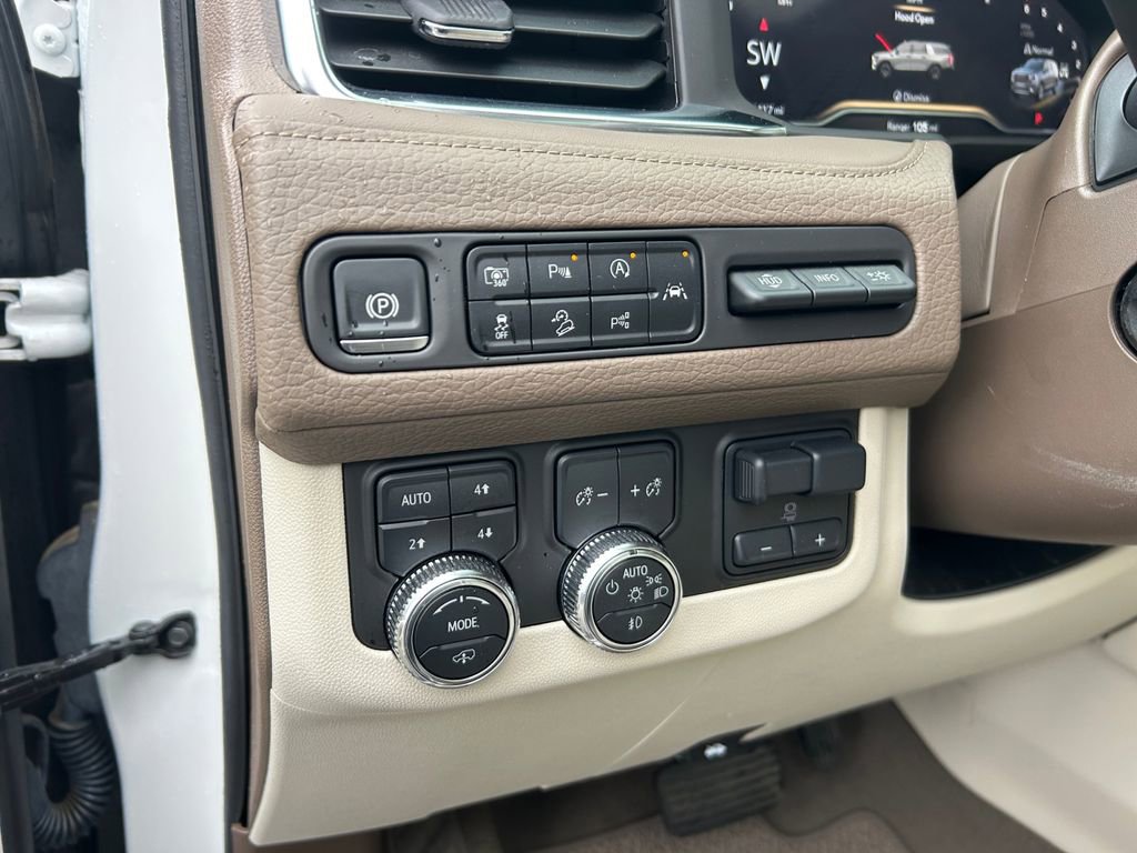 Used 2024 GMC Yukon XL Denali w/ Advanced Technology Package AWD/4WD image 21