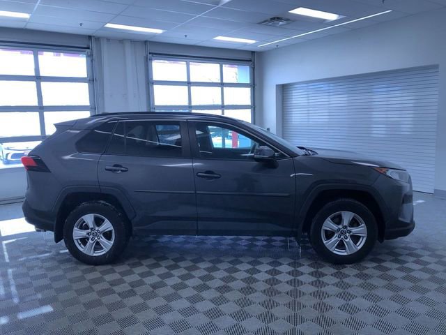 Used 2020 Toyota RAV4 XLE w/ All Weather Liner Package image 33