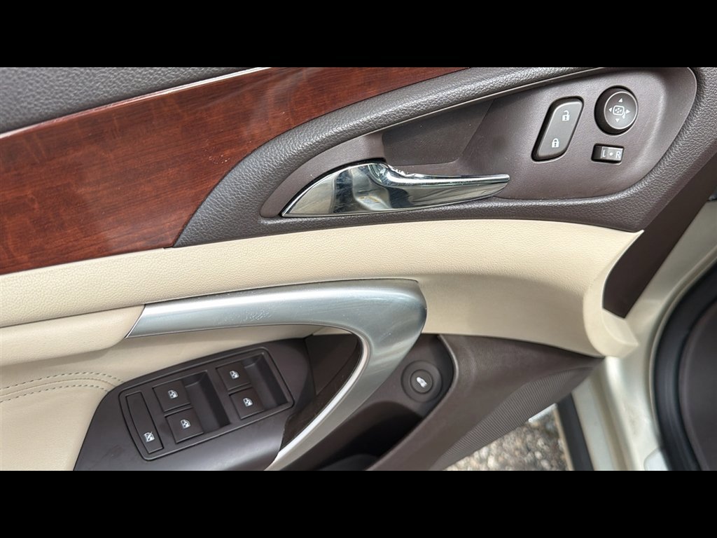 Used 2015 Buick Regal Premium w/ Driver Confidence Package #1 FWD image 8