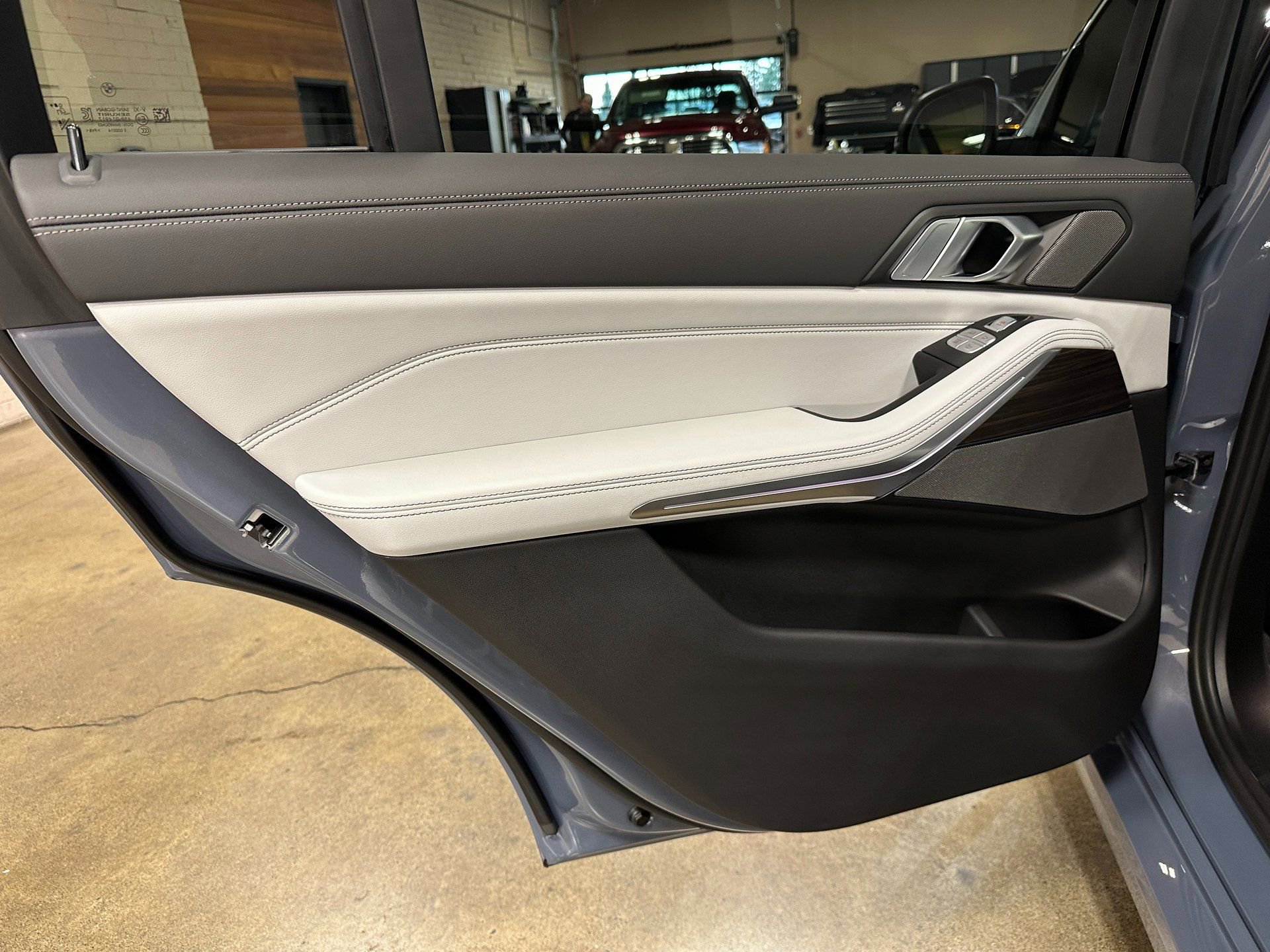 Used 2025 BMW X7 xDrive40i image 41