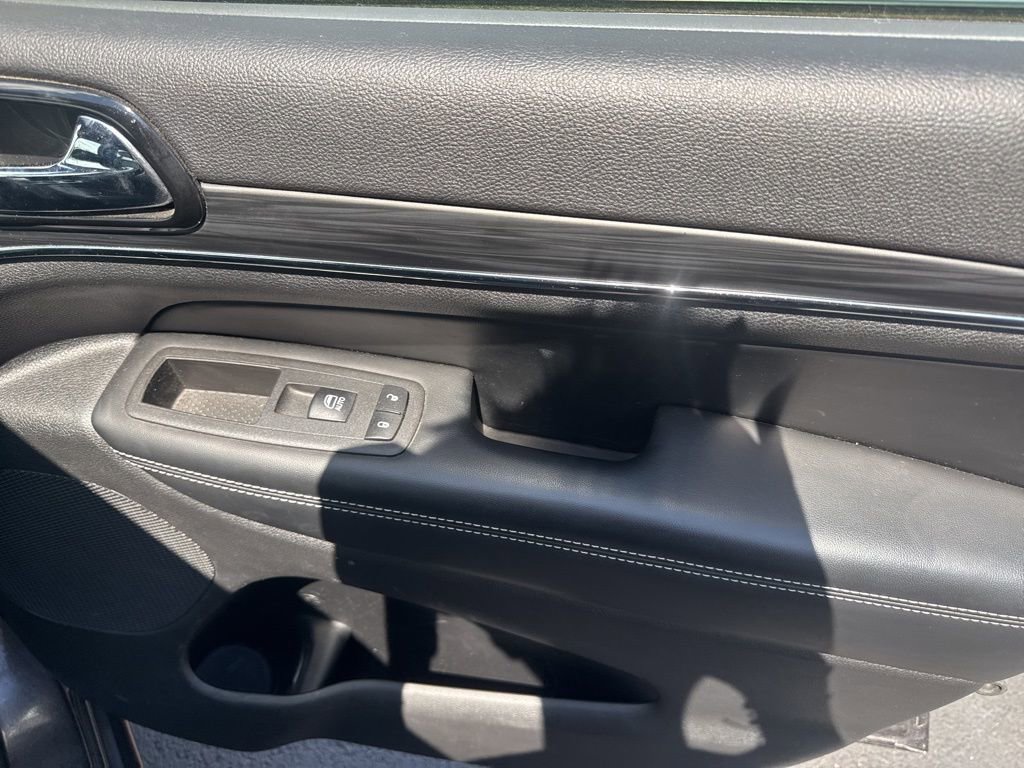 Used 2021 Jeep Grand Cherokee Limited w/ Quick Order Package 2GK 80th image 16