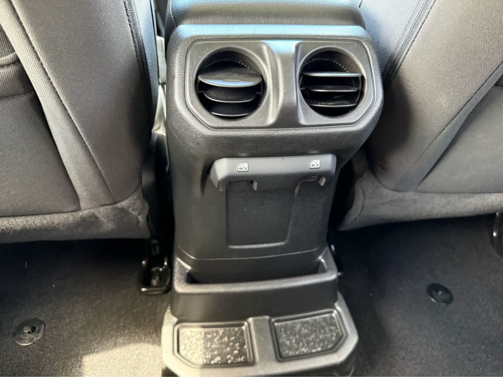 Used 2023 Jeep Wrangler Unlimited w/ Cold Weather Group AWD/4WD image 21