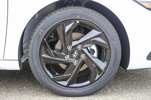 New 2026 Hyundai Elantra Sport FWD image 12