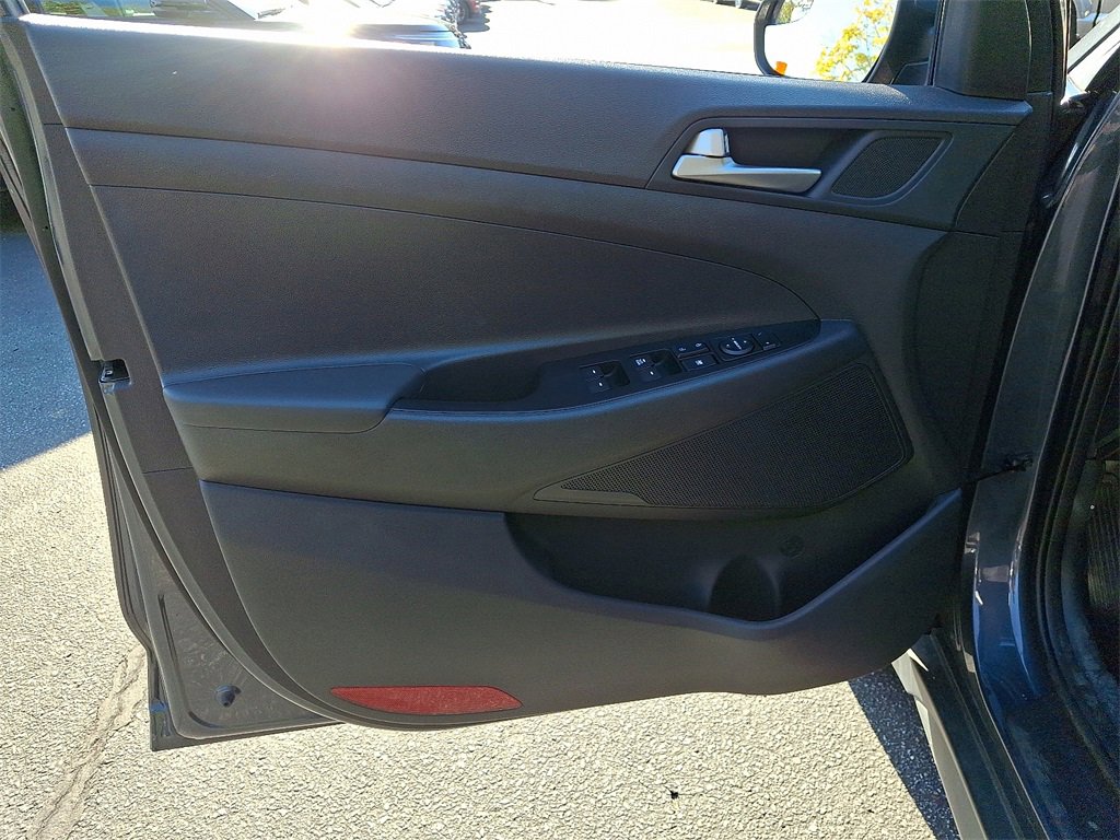 Used 2021 Hyundai Tucson SE image 12