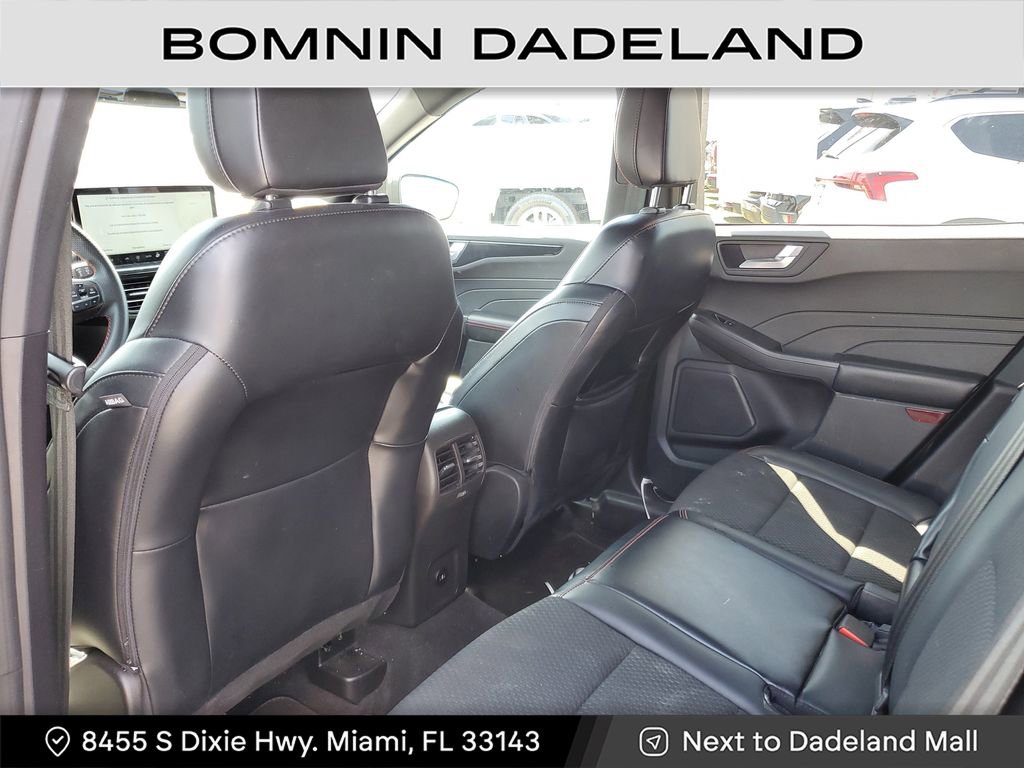 Used 2023 Ford Escape ST-Line w/ Tech Pack #1 image 11