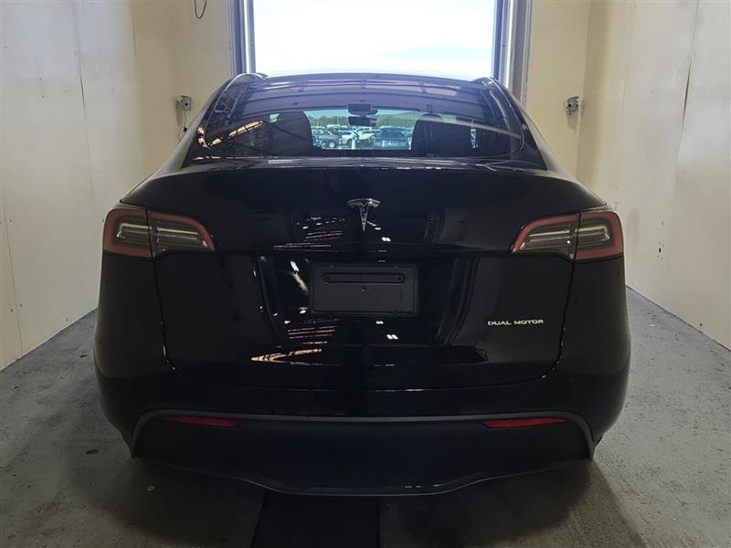 Used 2023 Tesla Model Y Long Range AWD/4WD image 6