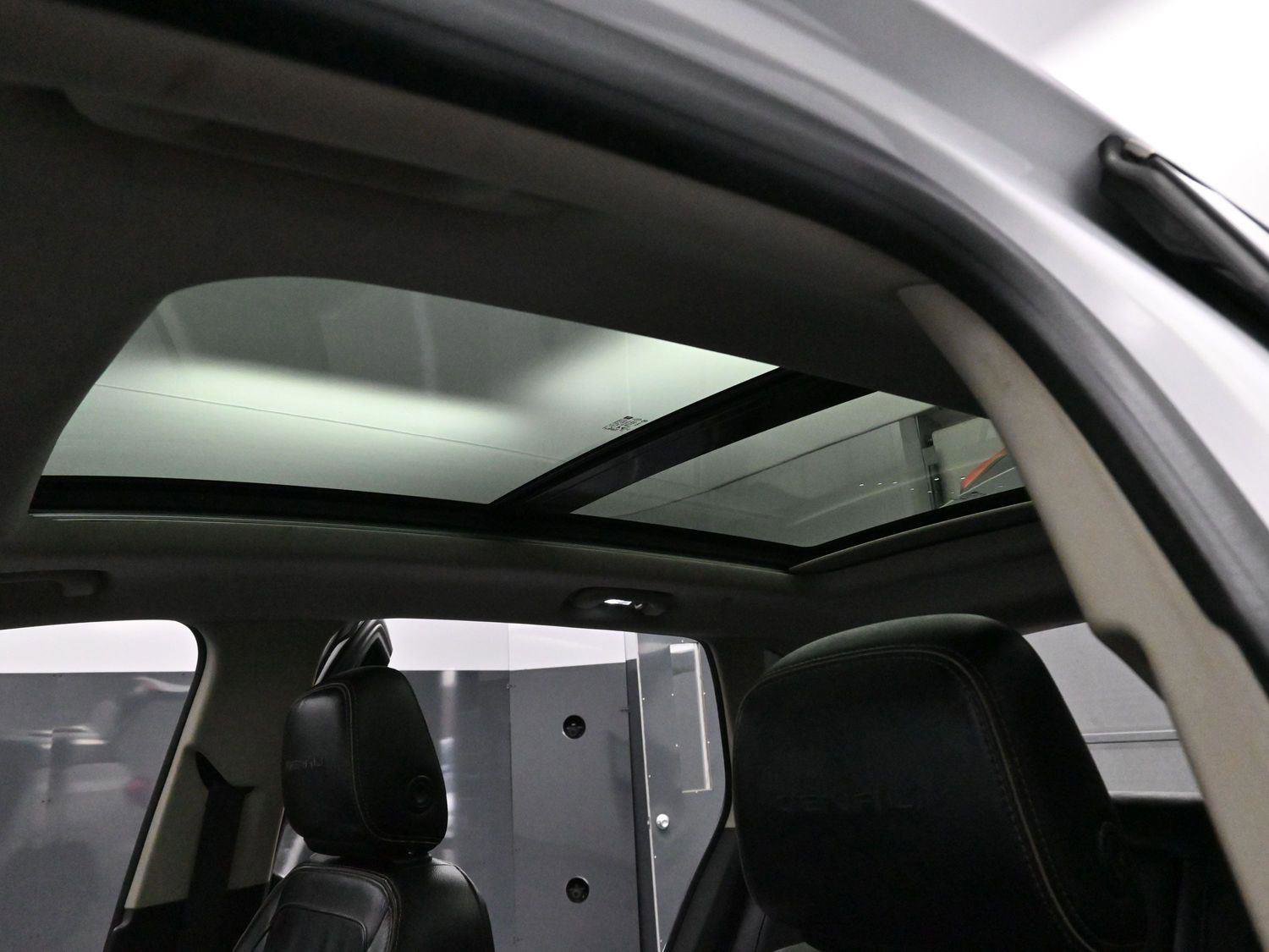 Used 2019 GMC Terrain Denali w/ Driver Alert Package II image 31