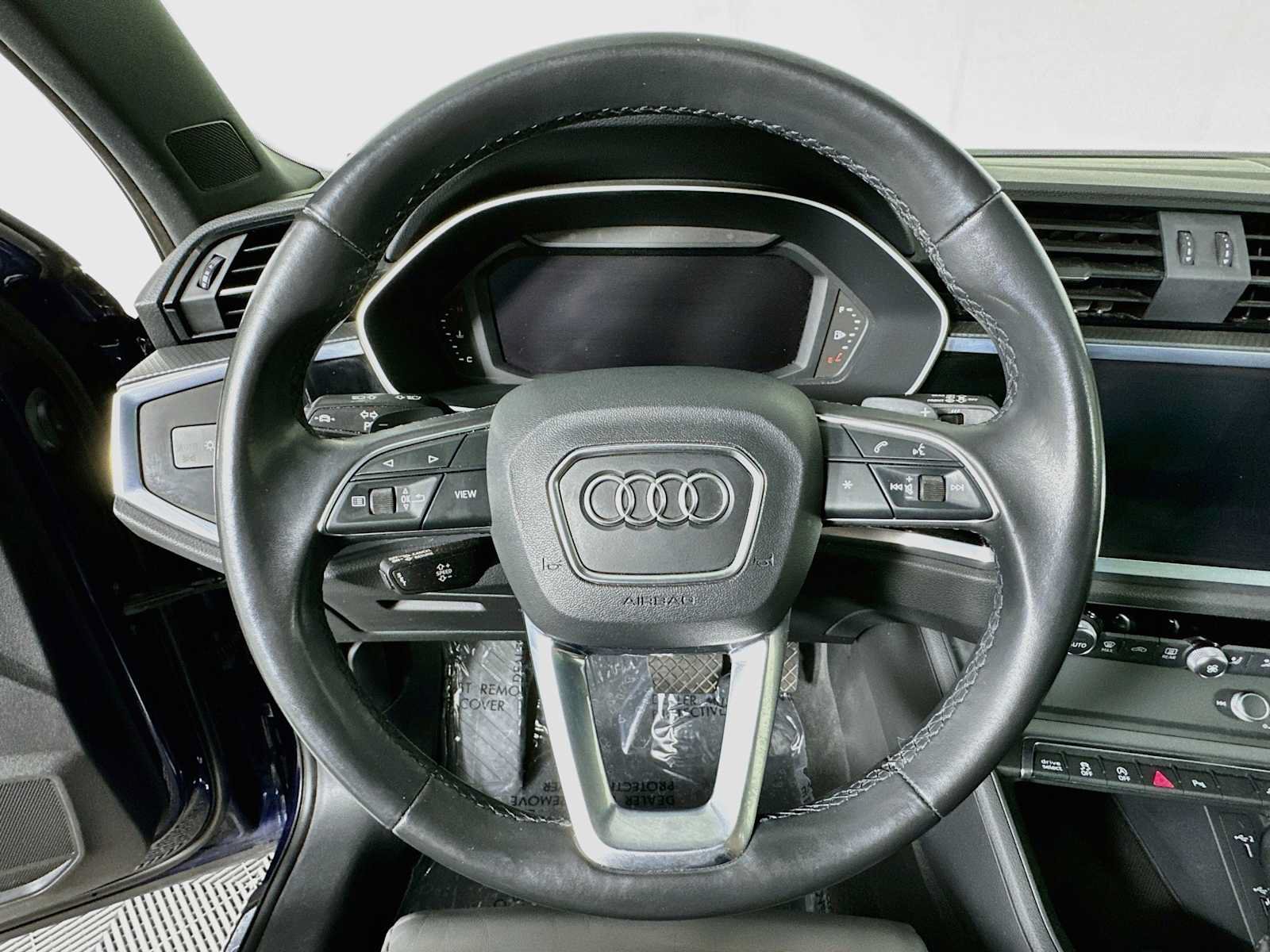 Used 2021 Audi Q3 2.0T Premium w/ Convenience Package AWD/4WD image 11