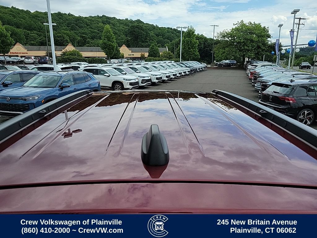 Used 2024 Jeep Grand Cherokee Laredo X AWD/4WD image 32
