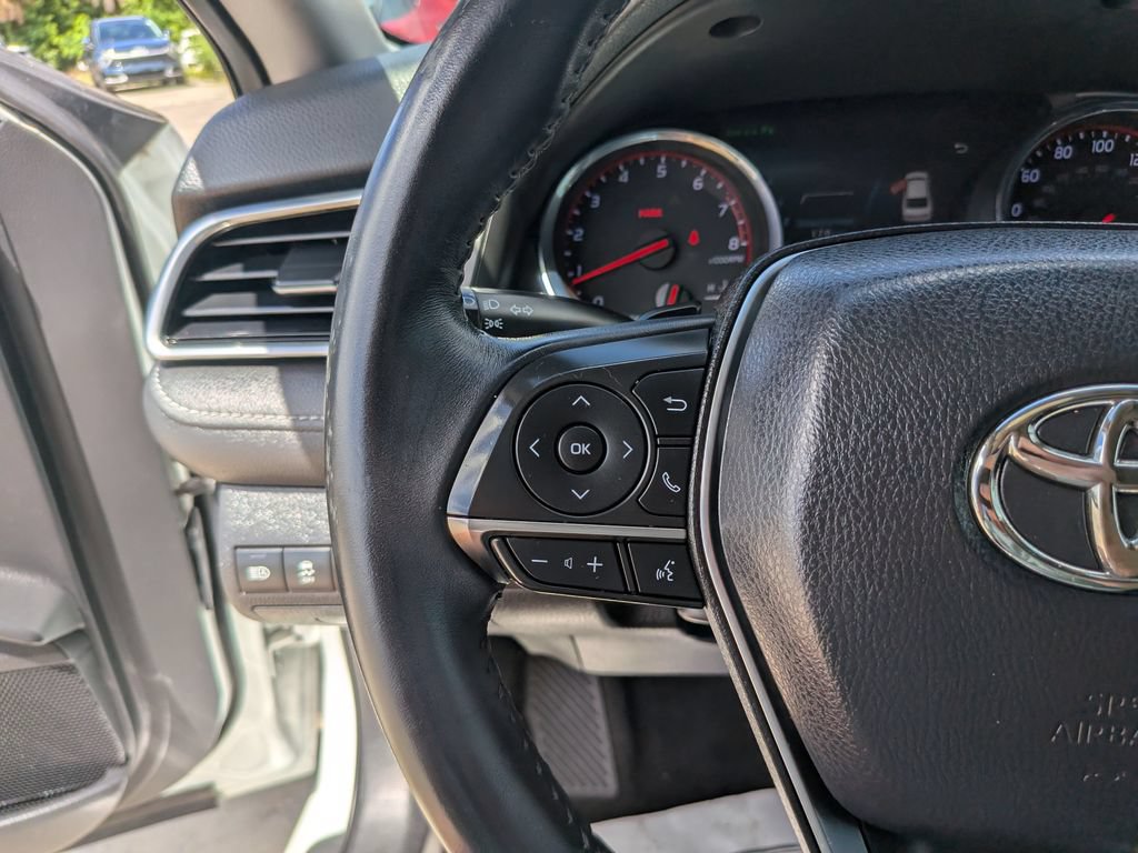 Used 2018 Toyota Camry XSE FWD image 30