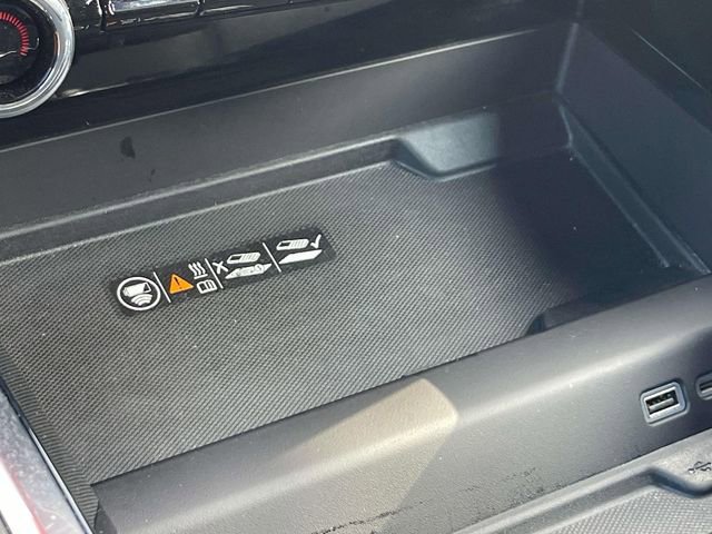 Used 2025 Chevrolet Tahoe LT AWD/4WD image 36