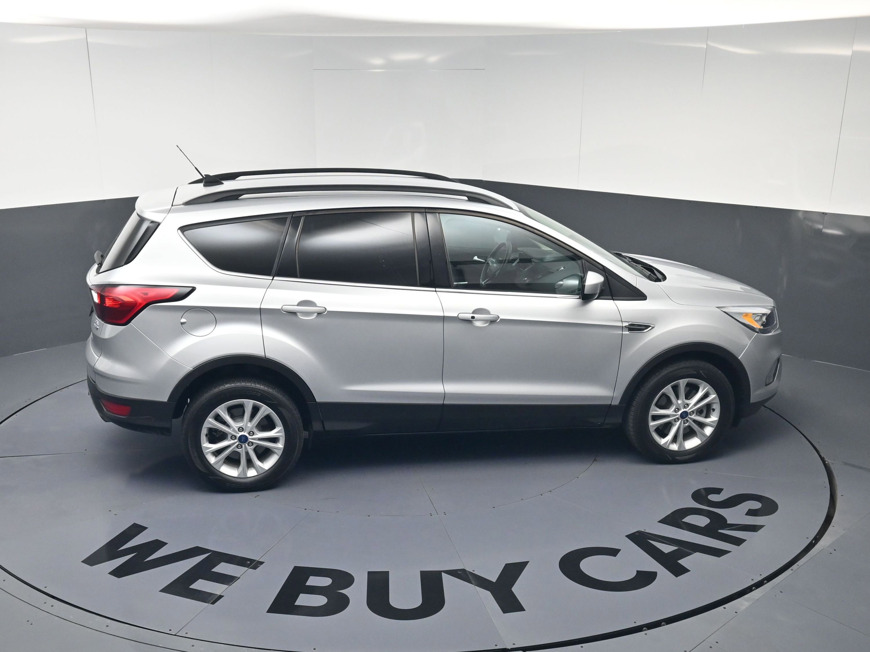 Used 2019 Ford Escape SEL image 31
