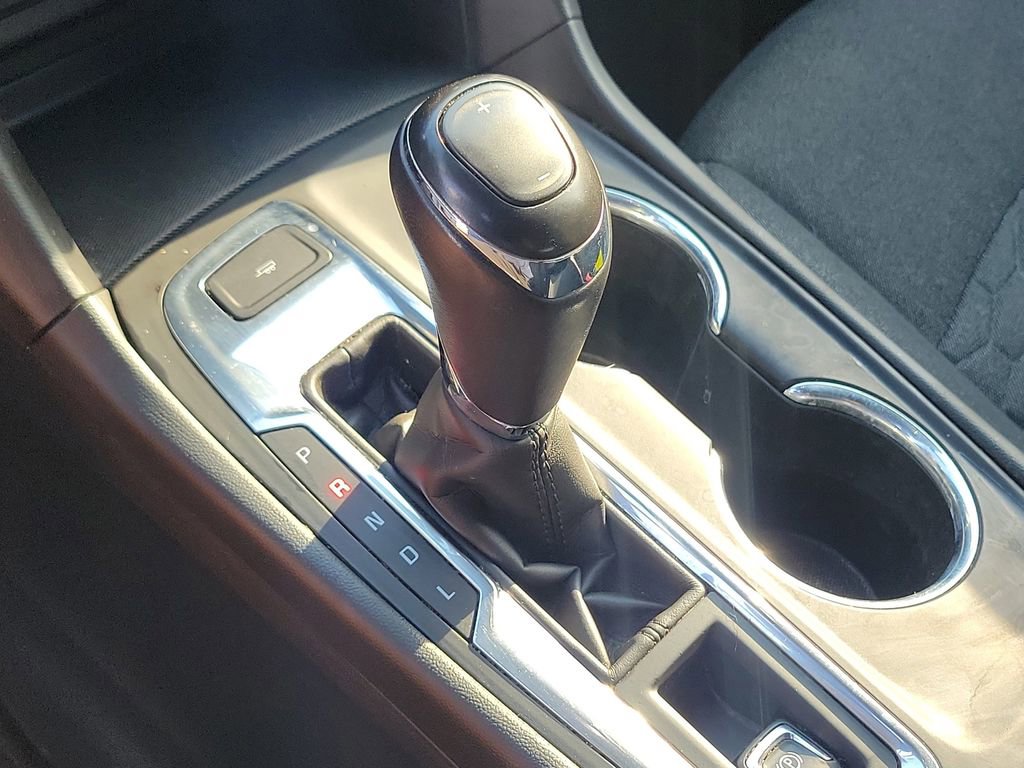 Used 2019 Chevrolet Equinox LT FWD image 35