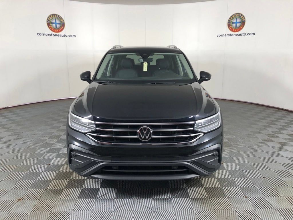 Used 2023 Volkswagen Tiguan SE AWD/4WD image 14