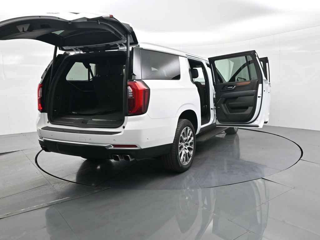 Used 2025 GMC Yukon XL Denali image 39