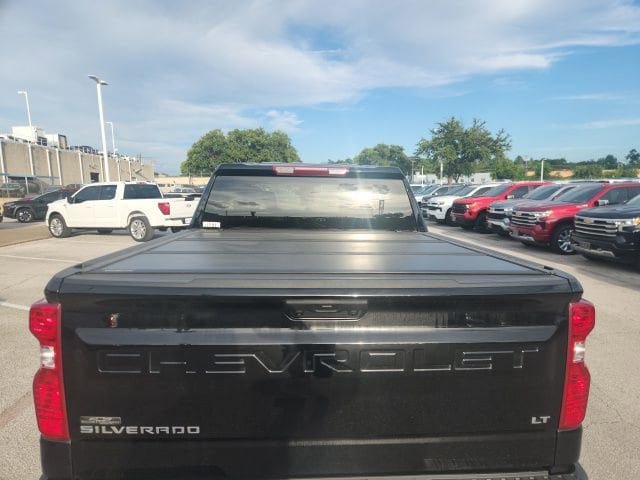 Used 2024 Chevrolet Silverado 1500 LT w/ Z71 Off-Road Package AWD/4WD image 8