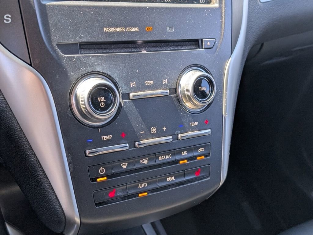 Used 2015 Lincoln MKC FWD image 22