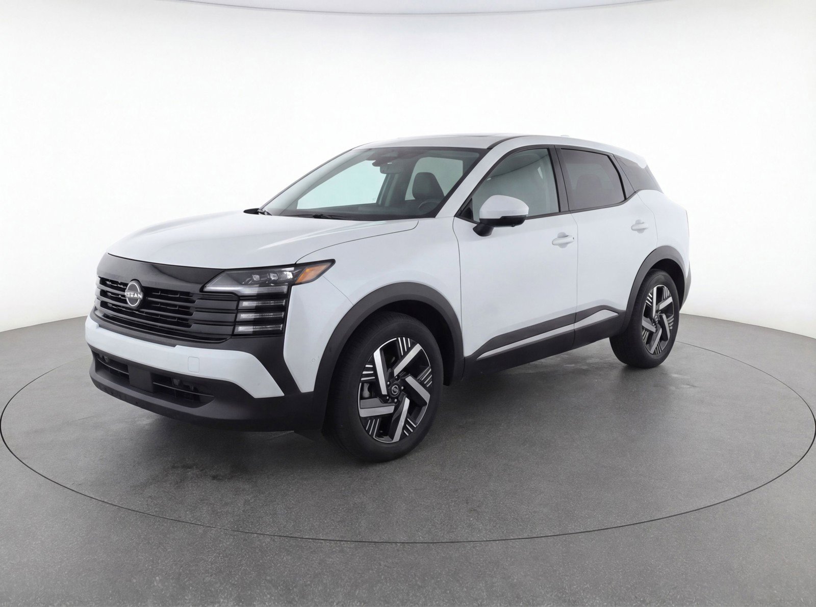 Used 2025 Nissan Kicks SV image 3