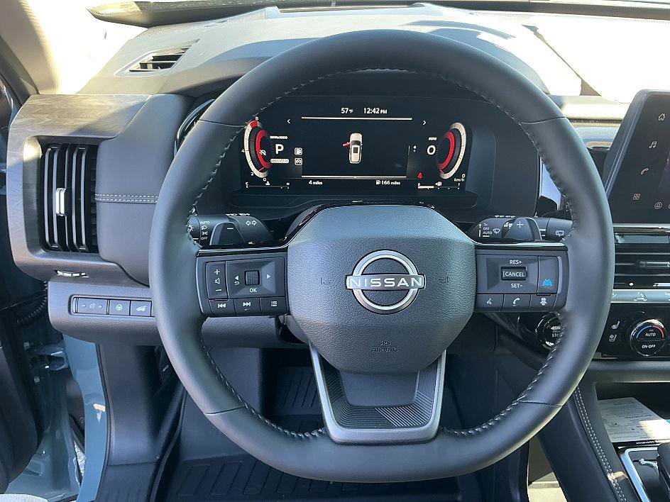 New 2026 Nissan Pathfinder Platinum image 14