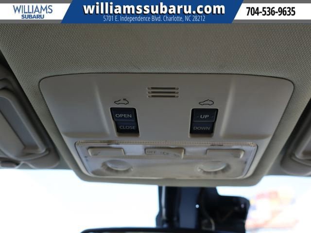Used 2014 Toyota RAV4 Limited w/ Technology Package image 32