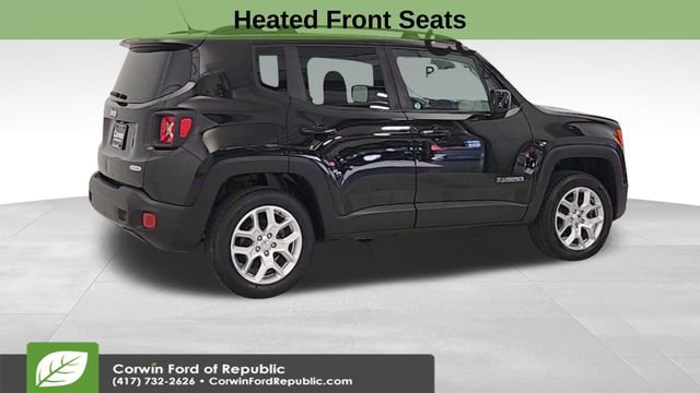 Used 2017 Jeep Renegade Latitude w/ Cold Weather Group image 9